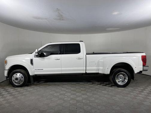 2022 Ford F-450 Lariat