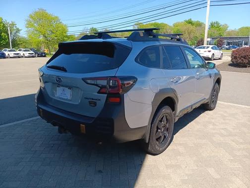 Ice Silver Metallic 2023 Subaru Outback Wilderness