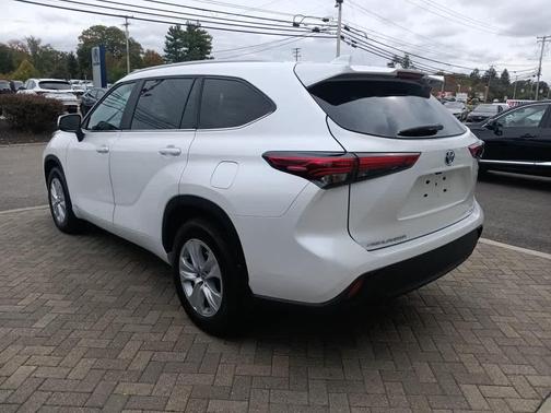 2023 Toyota Highlander Hybrid XLE