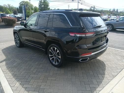 2023 Jeep Grand Cherokee Overland