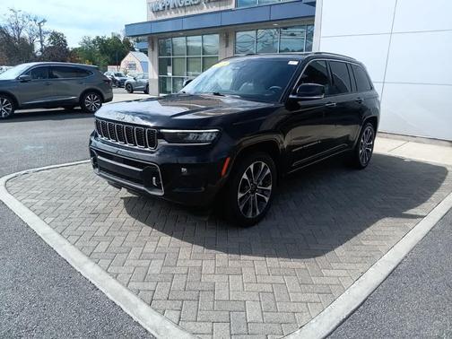 2023 Jeep Grand Cherokee Overland