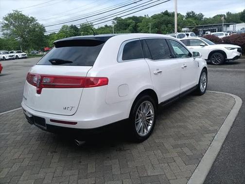 2019 Lincoln MKT Reserve