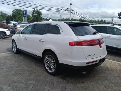 2019 Lincoln MKT Reserve