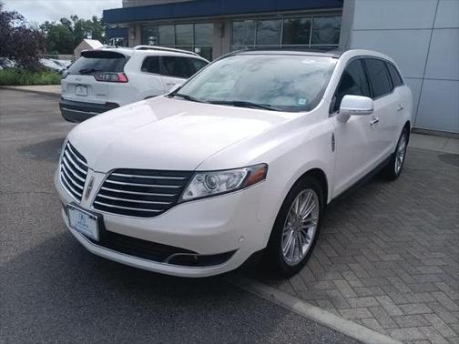 2019 Lincoln MKT Reserve