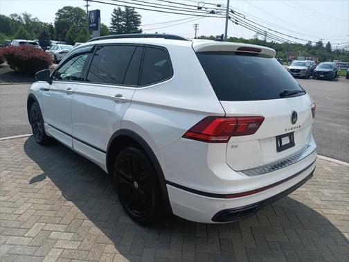 2022 Volkswagen Tiguan 2.0T SE R-Line Black 4MOTION