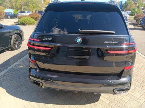 2024 BMW X7 xDrive40i
