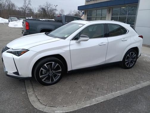 2023 Lexus UX 250h Base