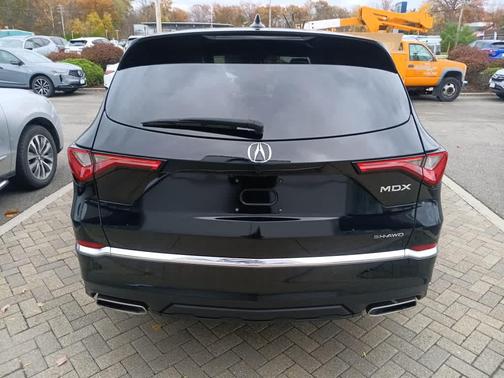 2023 Acura MDX Standard