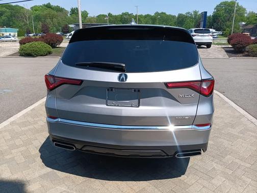 Lunar Silver Metallic 2023 Acura MDX Standard