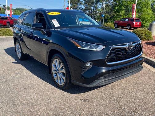Midnight Black 2022 Toyota Highlander Limited
