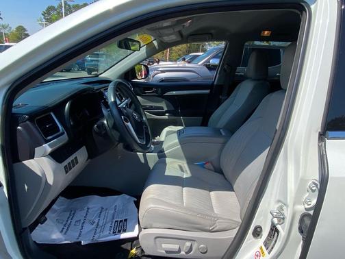 Blizzard Pearl 2016 Toyota Highlander LE Plus