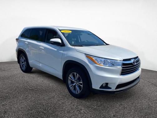 Blizzard Pearl 2016 Toyota Highlander LE Plus