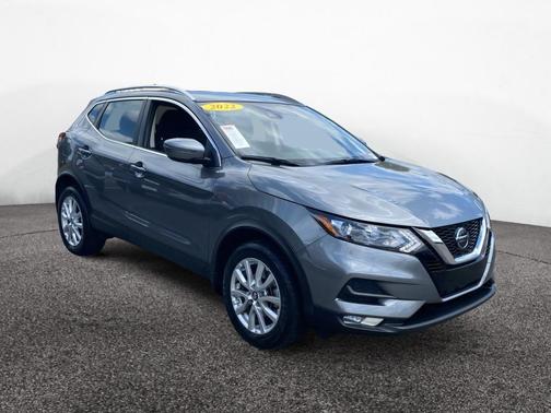 2022 Nissan Rogue Sport SV