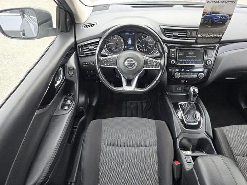 2022 Nissan Rogue Sport SV