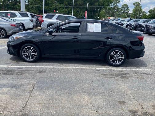 Aurora Black 2023 Kia Forte LXS