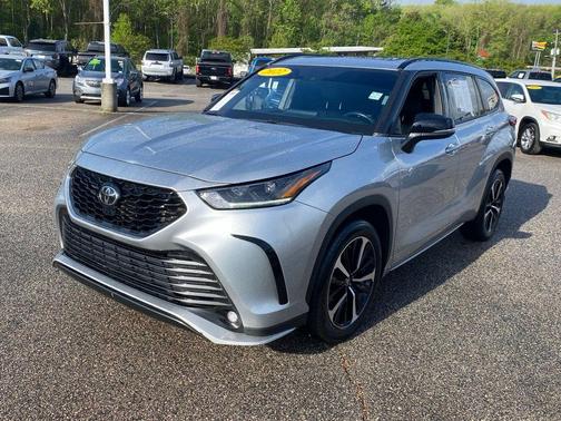 Celestial Silver 2022 Toyota Highlander XSE