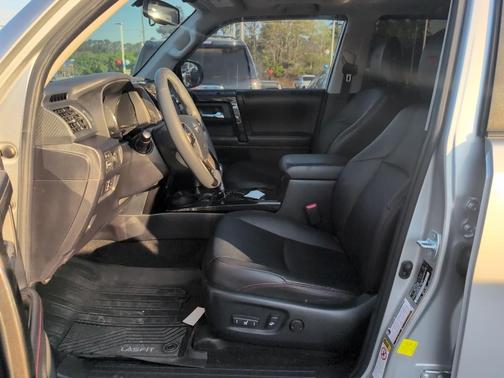 Classic Silver Metallic 2018 Toyota 4Runner TRD Off Road Premium