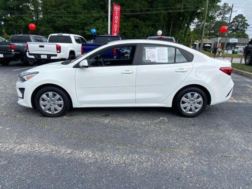 Clear White 2022 Kia Rio LX