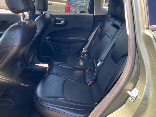 Olive Green Pearlcoat 2018 Jeep Compass Latitude