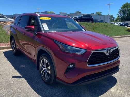 Ruby Flare Pearl 2022 Toyota Highlander XLE