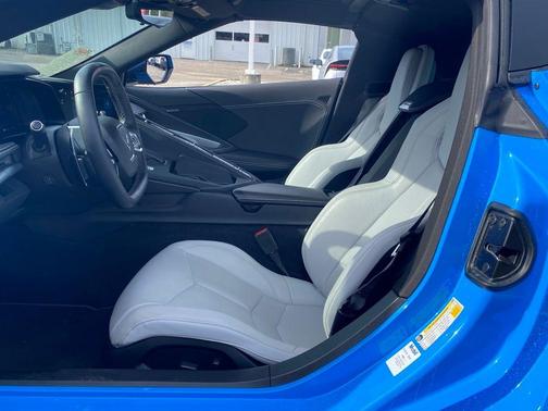 2024 Chevrolet Corvette Stingray w/1LT