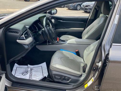 Predawn Gray Mica 2021 Toyota Camry SE