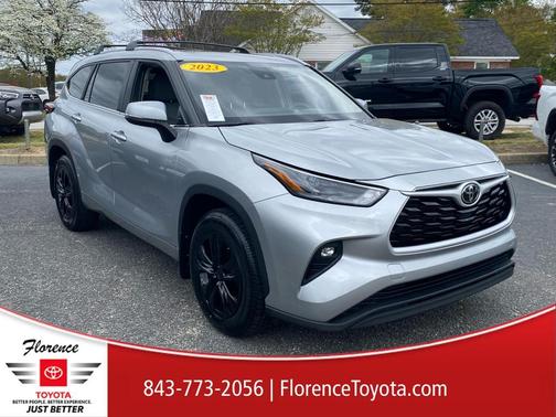 Celestial Silver Metallic 2023 Toyota Highlander XLE