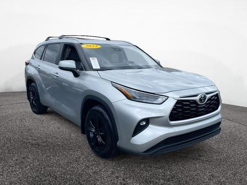 Celestial Silver 2023 Toyota Highlander XLE