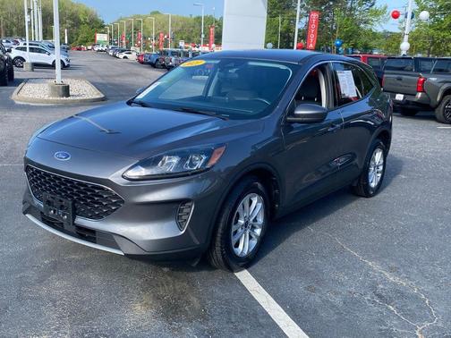 Gray Metallic 2021 Ford Escape SE