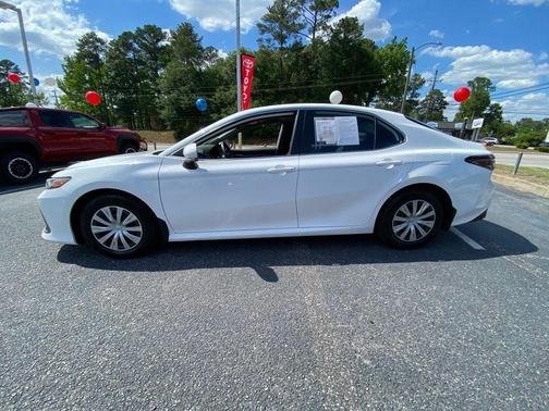 White 2022 Toyota Camry LE