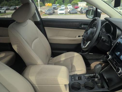 Crystal Black Silica 2019 Subaru Outback 2.5i Limited