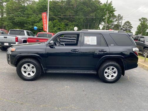 Midnight Black Metallic 2020 Toyota 4Runner SR5