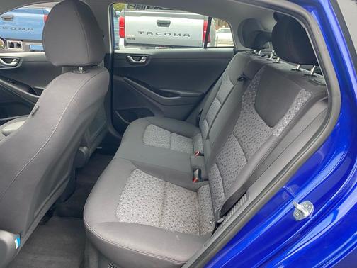 2019 Hyundai IONIQ Plug-In Hybrid PLUG-IN