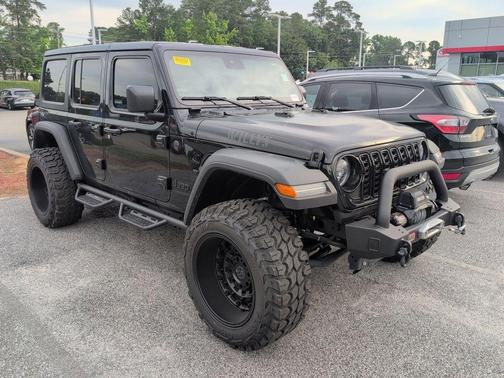 Black Clearcoat 2025 Jeep Wrangler Sport