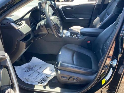 Midnight Black Metallic 2021 Toyota RAV4 XLE Premium