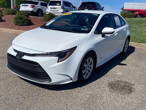 Ice 2024 Toyota Corolla LE