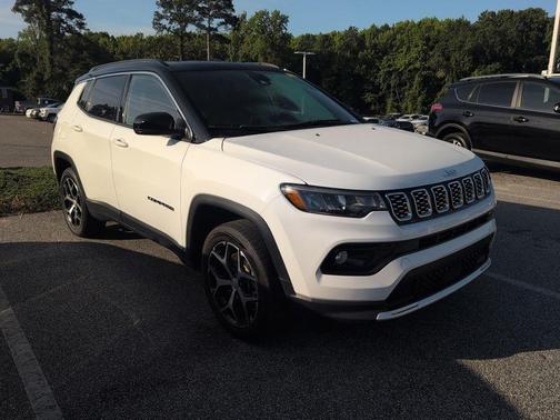 Bright White Clearcoat 2024 Jeep Compass Limited