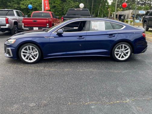 Navarra Blue Metallic 2024 Audi A5 Sportback 45 S line quattro Premium