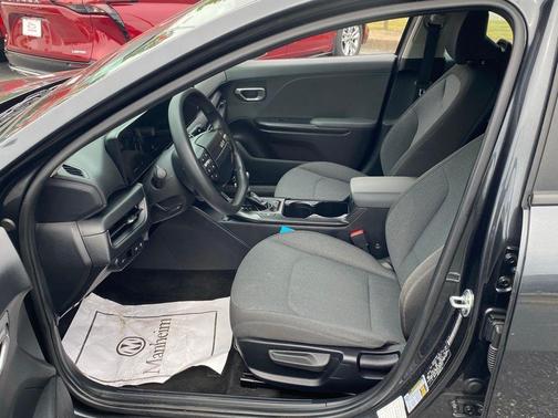 Moon Dust 2020 Toyota Highlander LE