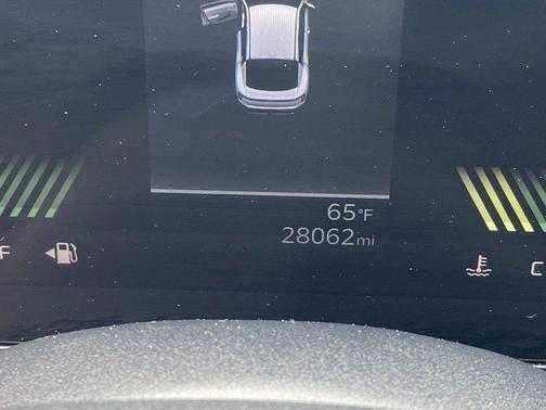 Moon Dust 2020 Toyota Highlander LE