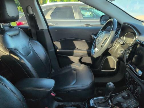 Jazz Blue Pearlcoat 2019 Jeep Compass Limited