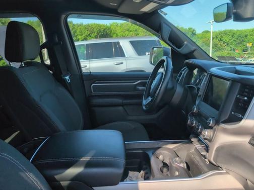 Crystal Metallic 2021 RAM 1500 Big Horn