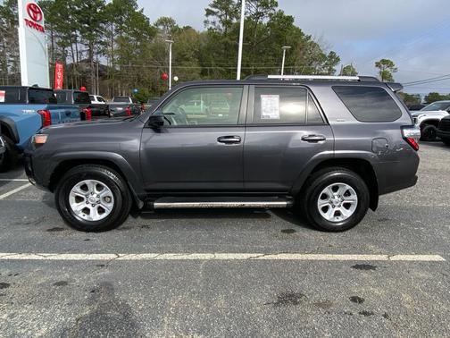 2023 Toyota 4Runner SR5