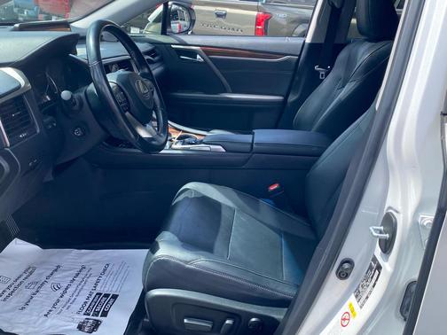 Eminent White Pearl 2017 Lexus RX 350 Base