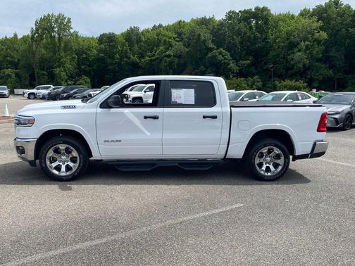Bright White Clearcoat 2025 RAM 1500 Big Horn/Lone Star