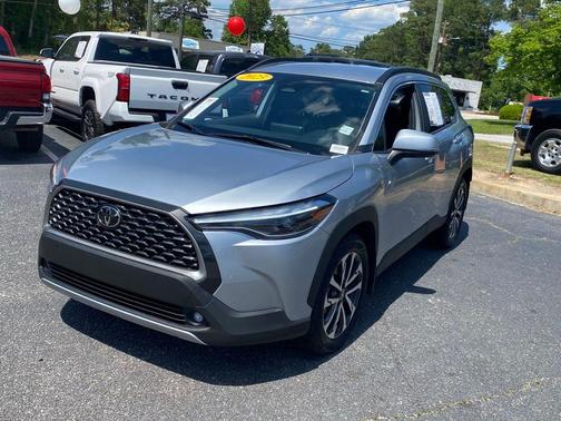 2023 Toyota Corolla Cross XLE