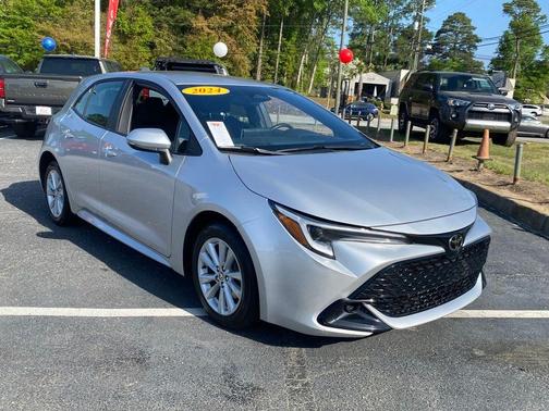 Classic Silver 2024 Toyota Corolla Hatchback SE