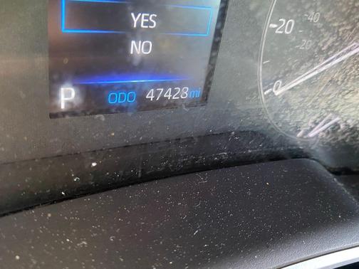 Classic Silver 2024 Toyota Corolla Hatchback SE