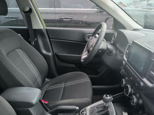 Apple Green 2024 Hyundai VENUE SEL