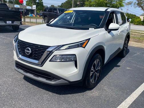 Pearl White 2023 Nissan Rogue SV